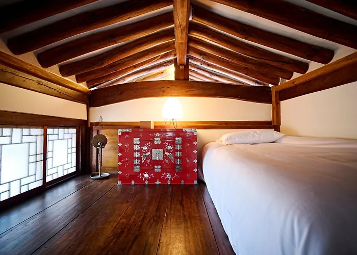 Award-winning Private Hanok With Atrium - 펜션